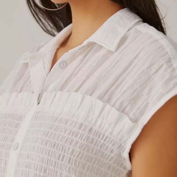 NWT Pilcro Anthropologie Smocked Corset Blouse White - Picture 2 of 8